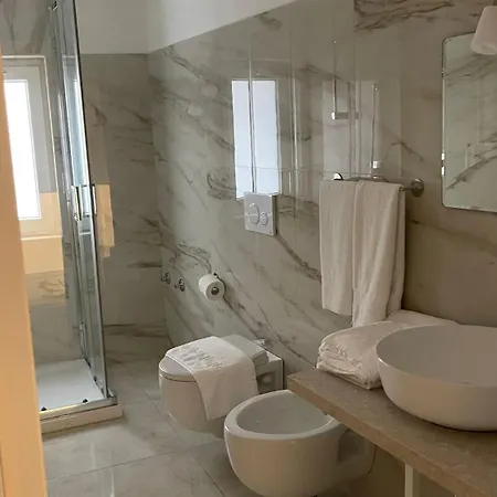 Santa Lucia 4* ラメーツィア・テルメ