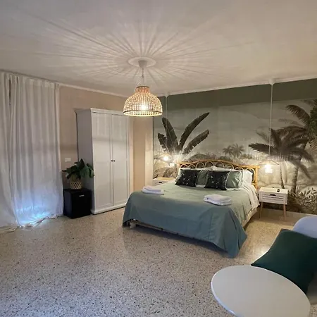 ゲストハウス Santa Lucia