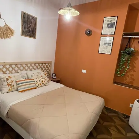 ゲストハウス Santa Lucia