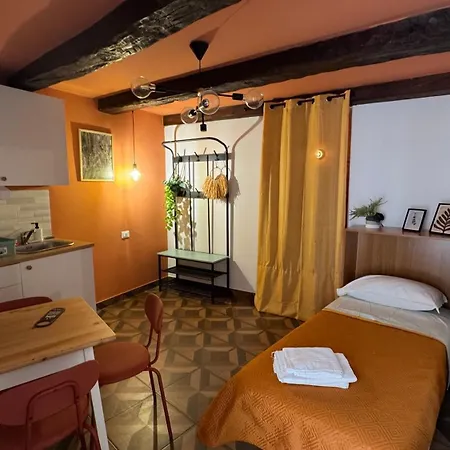 ゲストハウス Santa Lucia 4*